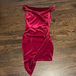 Windsor Red Asymmetrical Off-Shoulder Cocktail Dress